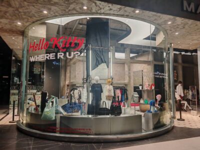 สติ๊กเกอร์ติดกระจกโปร่งแสง