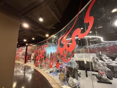 สติ๊กเกอร์ติดกระจกโปร่งแสง