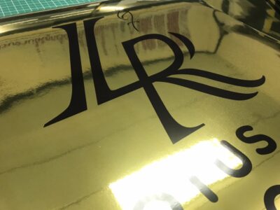 ร้านพิมพ์สติ๊กเกอร์สีทอง